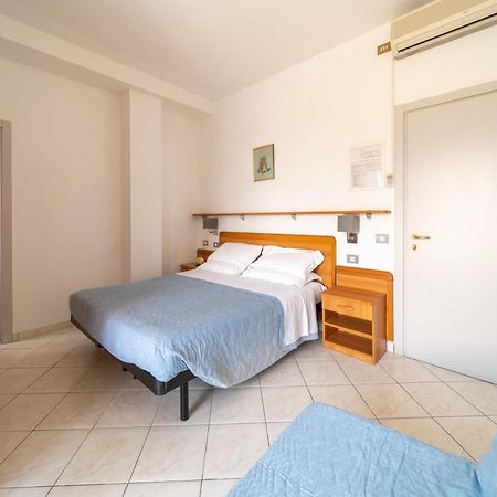 Hotel Casadei ファーノ エクステリア 写真