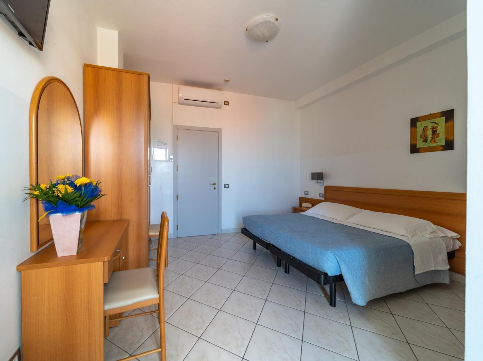Hotel Casadei ファーノ エクステリア 写真