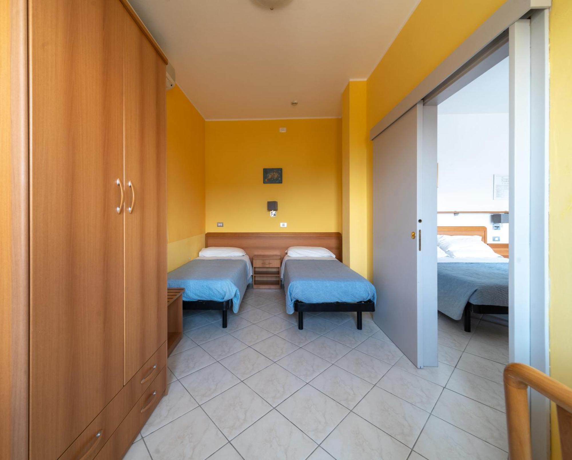 Hotel Casadei ファーノ エクステリア 写真