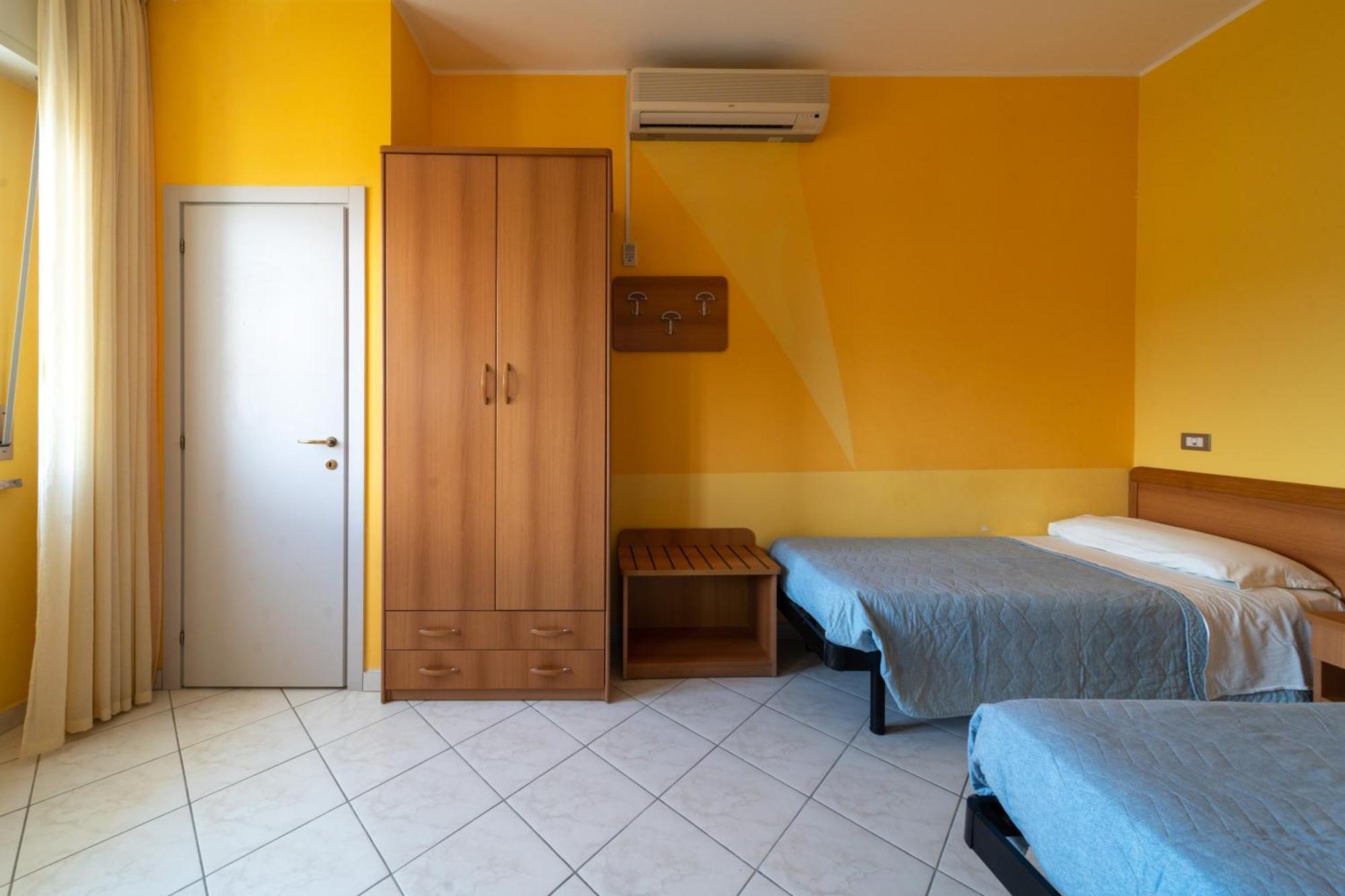 Hotel Casadei ファーノ エクステリア 写真