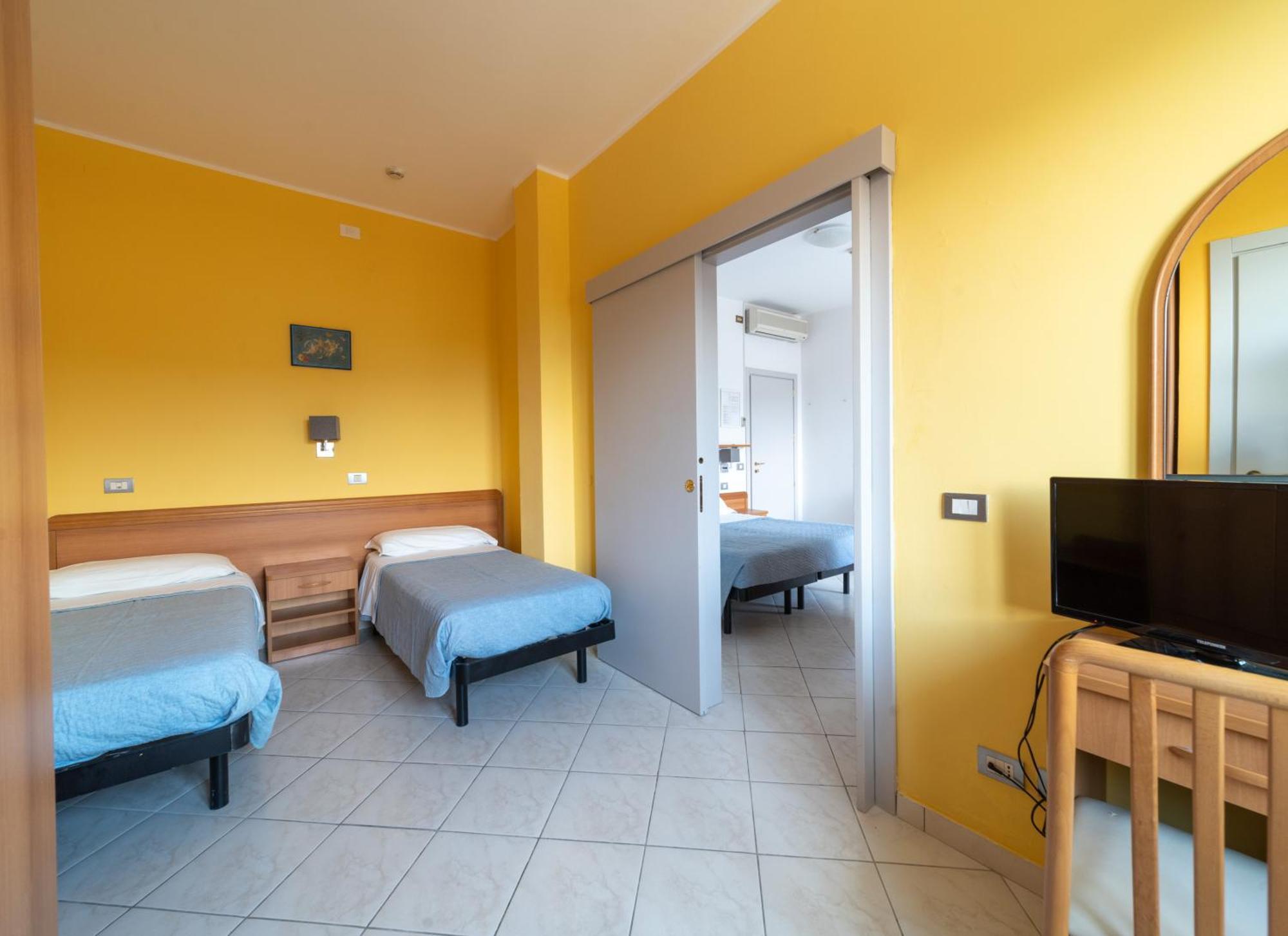 Hotel Casadei ファーノ エクステリア 写真