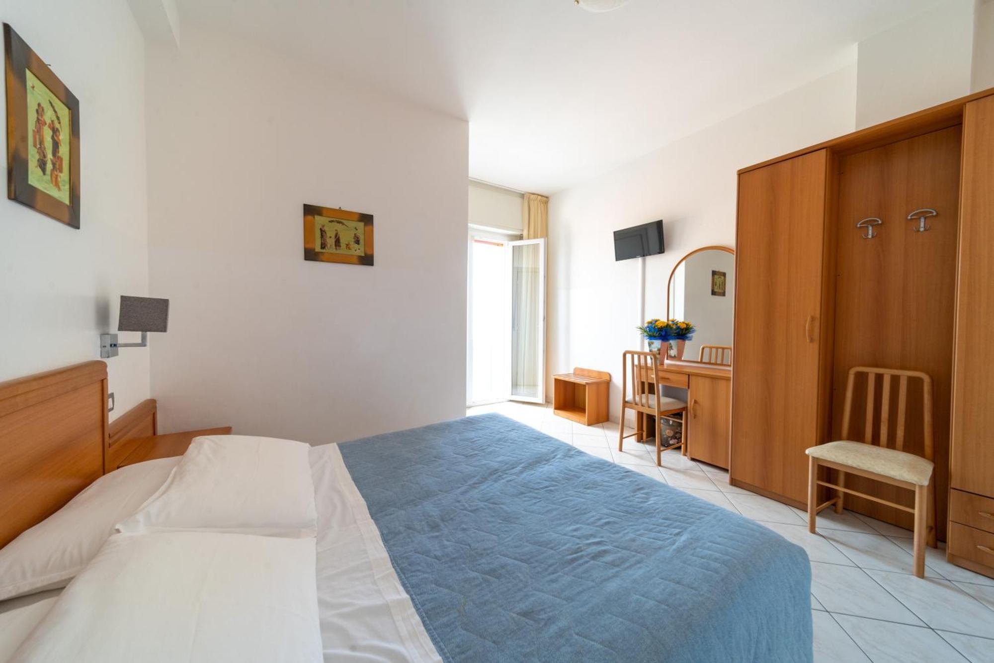 Hotel Casadei ファーノ エクステリア 写真